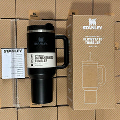 Original Stanley 'The Quencher H2.0' Flowstate Tumbler 40oz/1.18L